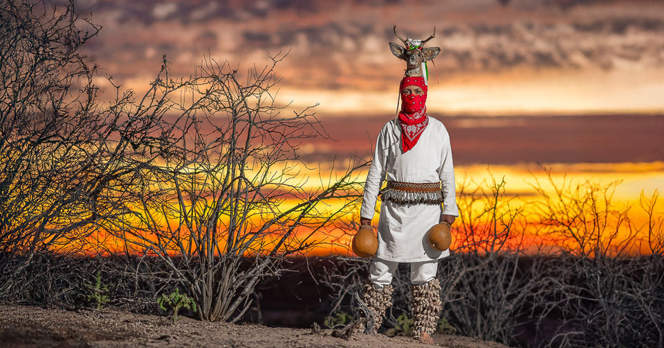 El origen del fuego: una fotografía inspirada en un cuento yoreme.