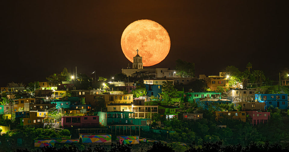Superluna sobre Topolobampo: una captura de perseverancia y paciencia.